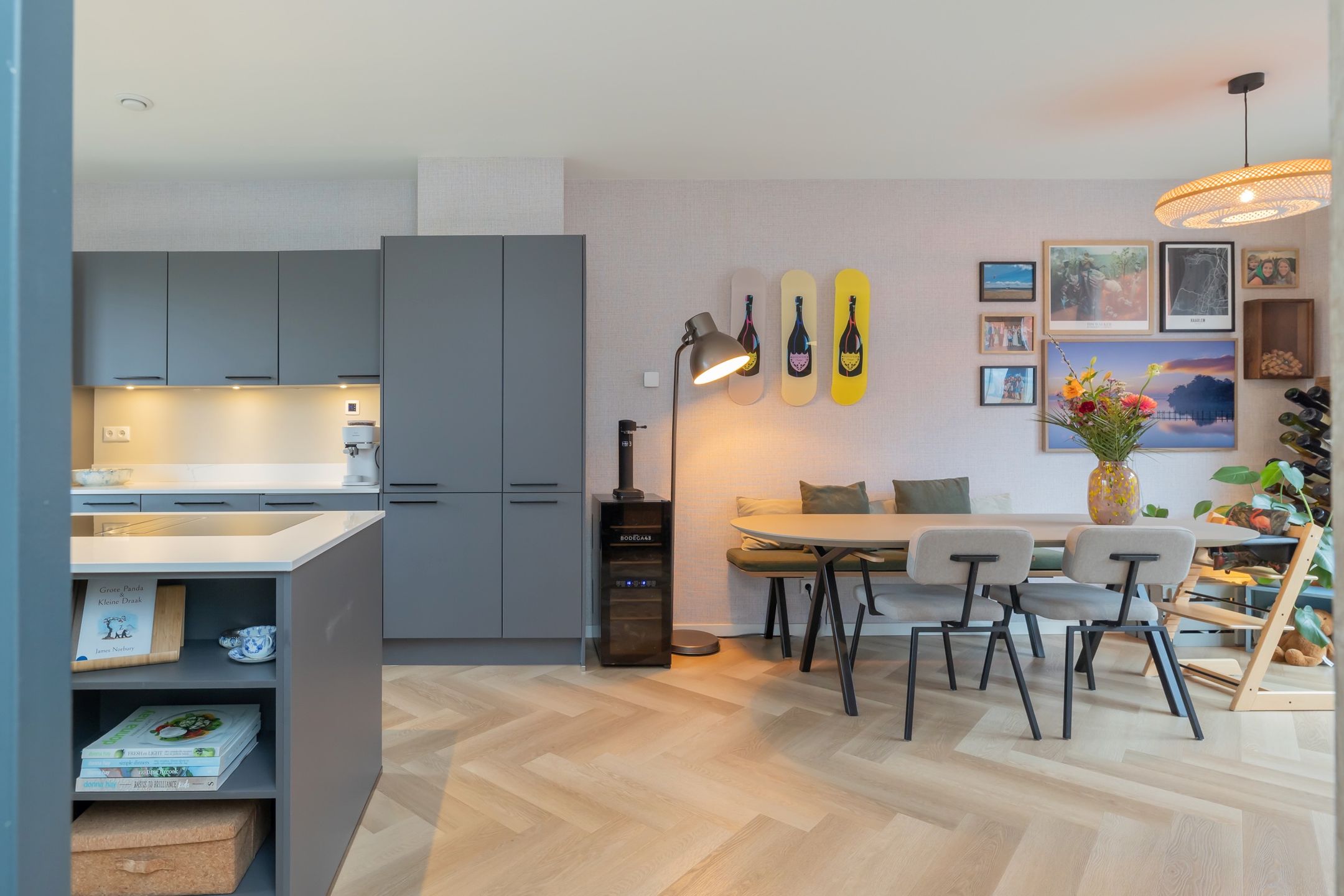 Foto 12 van Van Zeggelenplein 191