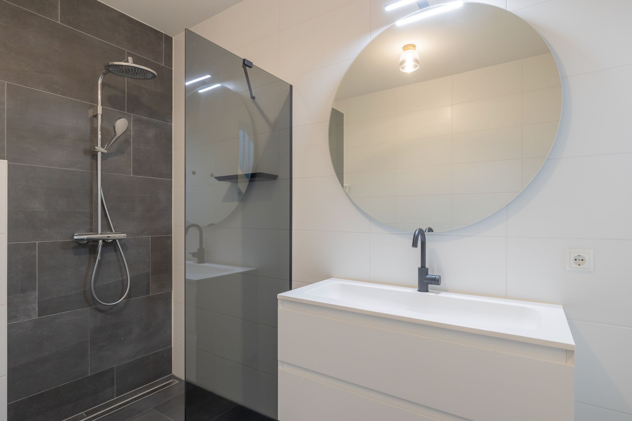 Foto 27 van Van Zeggelenplein 191