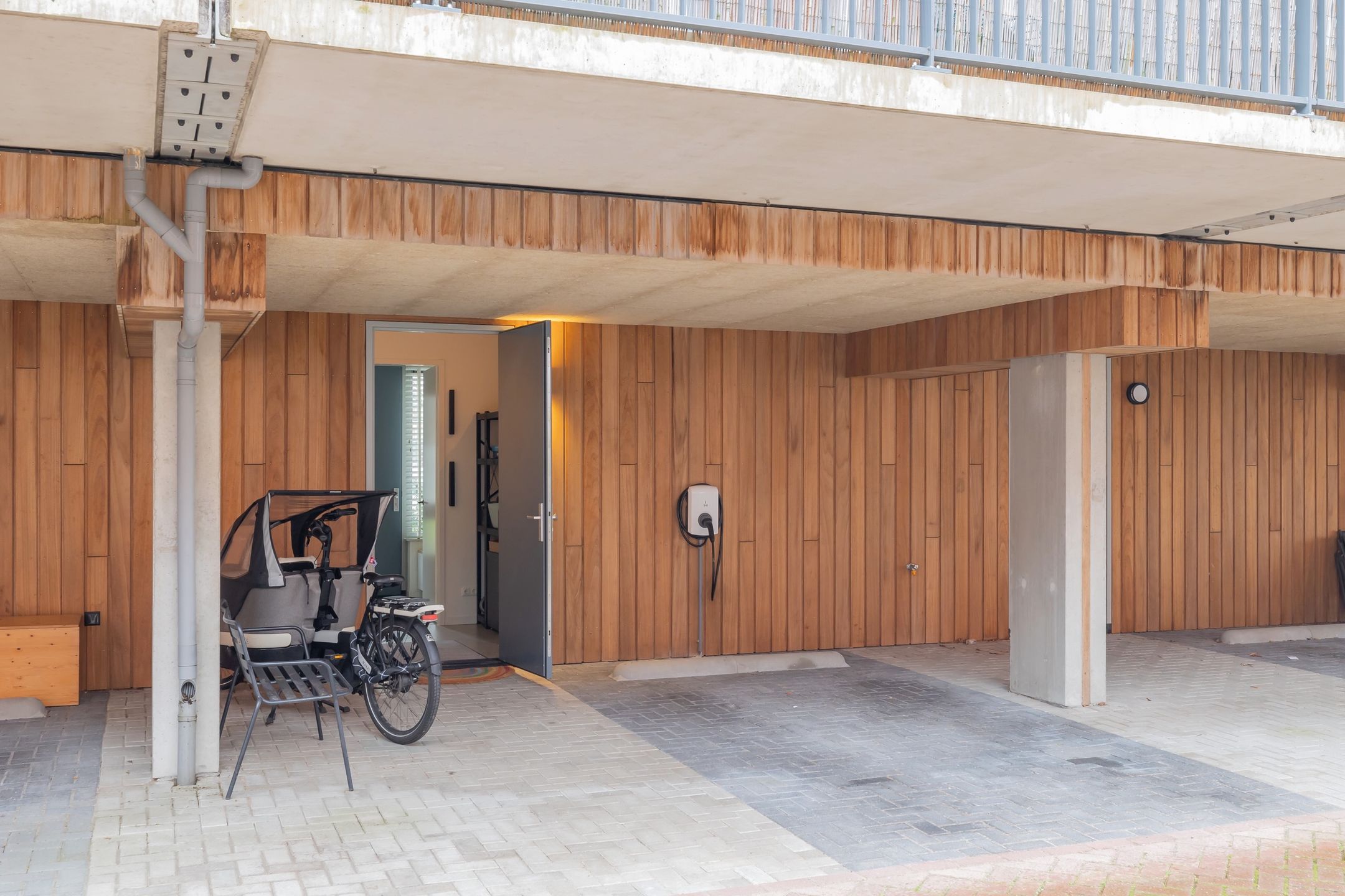 Foto 33 van Van Zeggelenplein 191