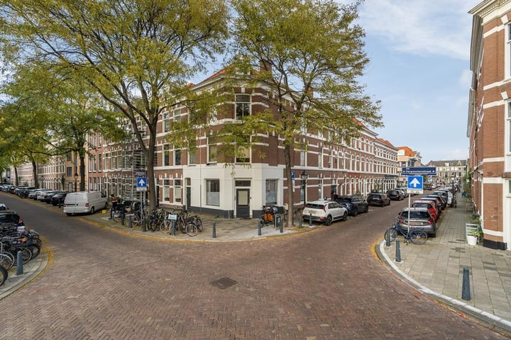 Bekijk foto 3 van De Perponcherstraat 27