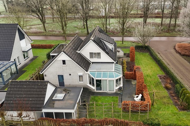 Foto 3 van E.E.G.-laan 1