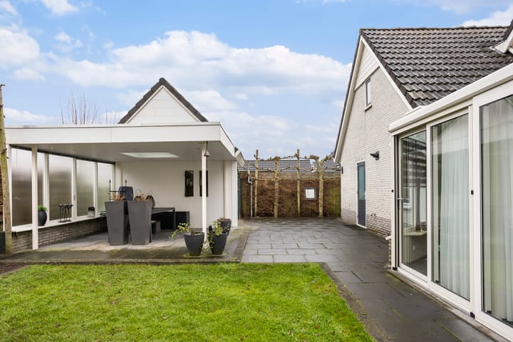 Foto 8 van E.E.G.-laan 1