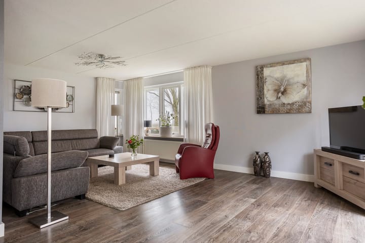 Foto 14 van E.E.G.-laan 1