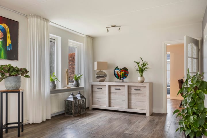 Foto 17 van E.E.G.-laan 1