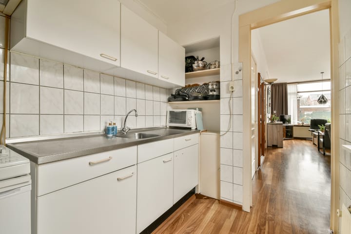 Foto 10 van Tolstoistraat 45