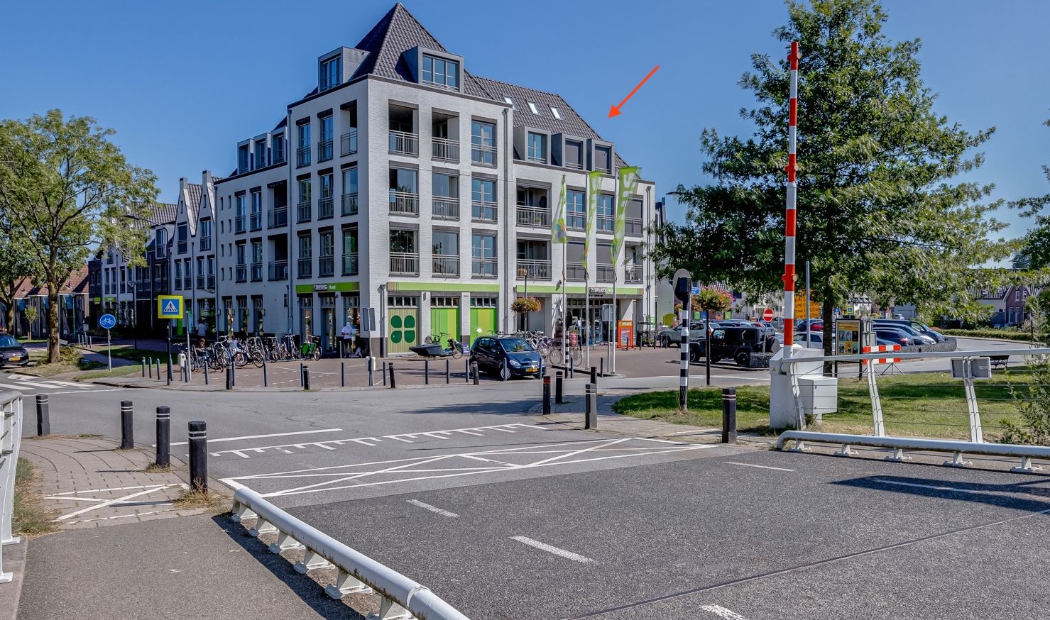 Foto 42 van Amsterdamsestraatweg 104