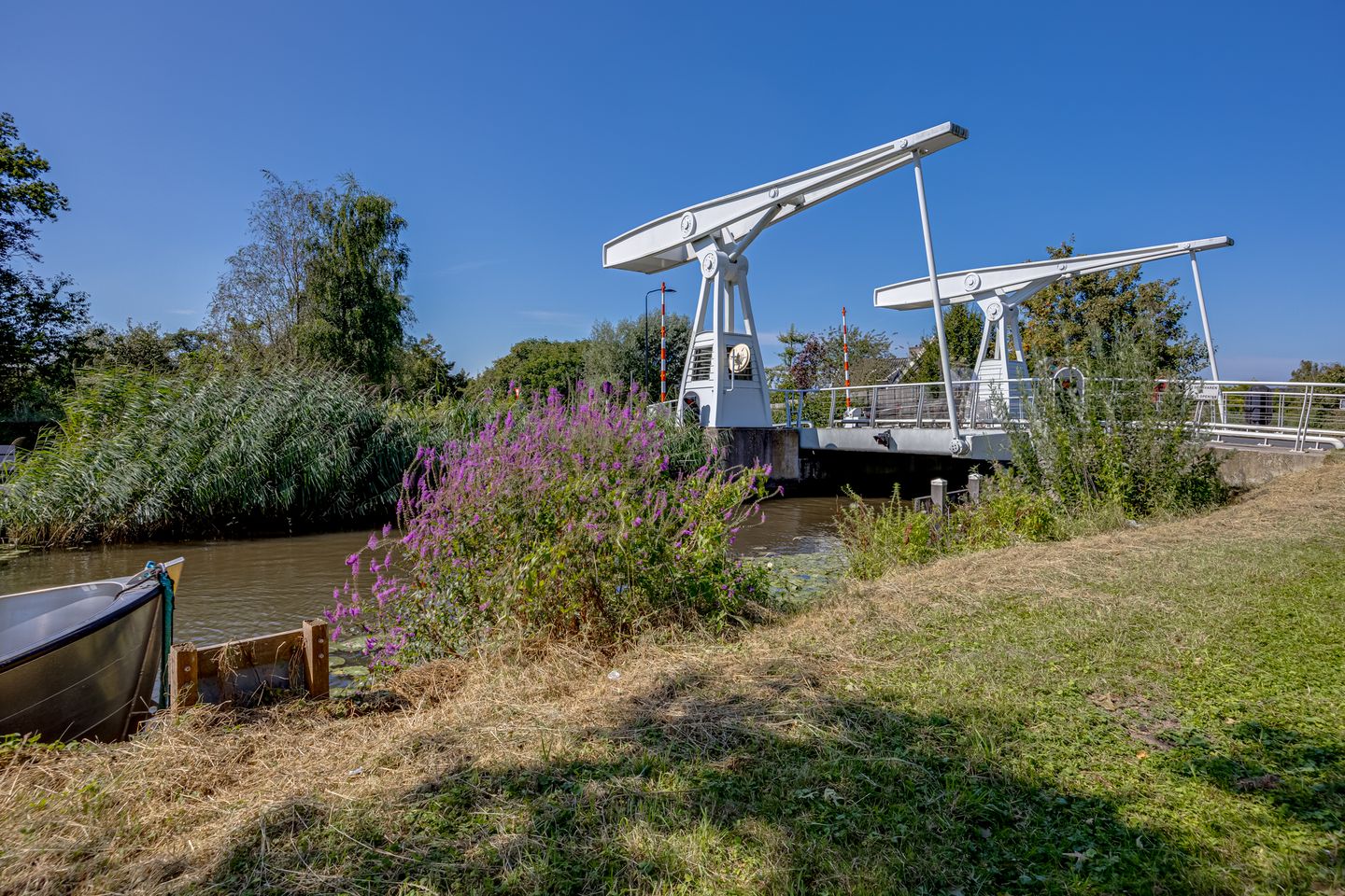 Foto 44 van Amsterdamsestraatweg 104