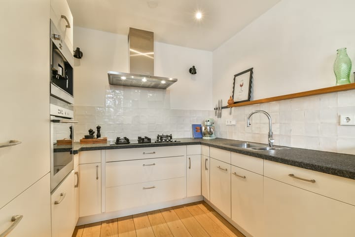 Foto 12 van Uithoornstraat 17-2