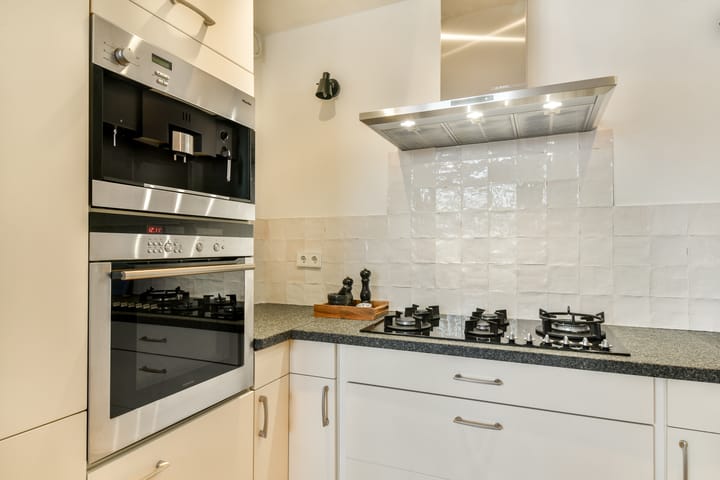 Foto 13 van Uithoornstraat 17-2