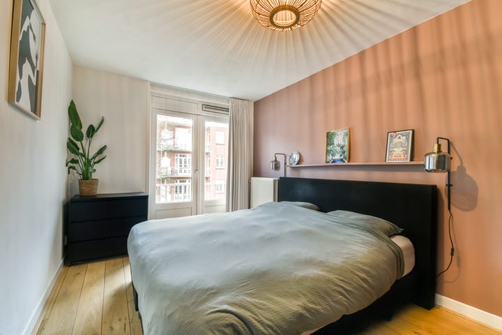 Foto 16 van Uithoornstraat 17-2