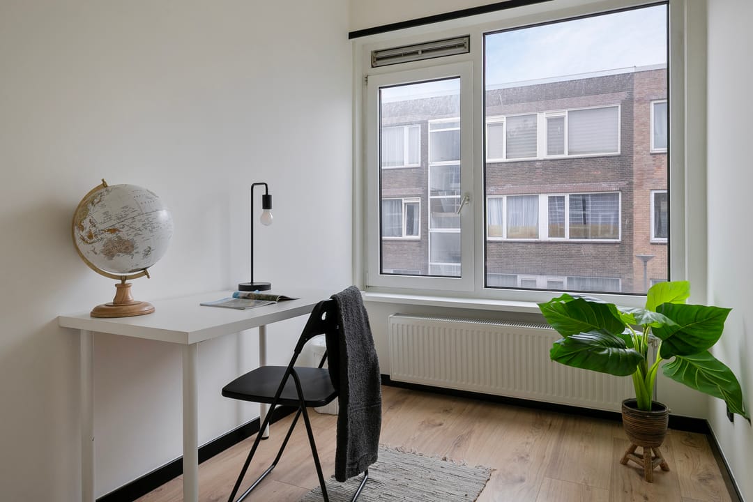 Photo 11 of Terschellingsestraat 23-B