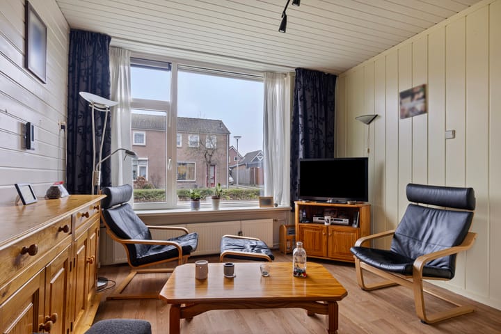 Foto 2 van Burg. Weimalaan 21