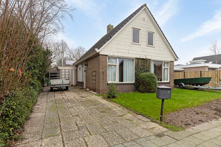 Foto 8 van Burg. Weimalaan 21