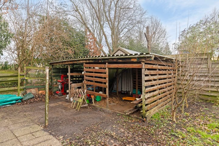 Foto 35 van Burg. Weimalaan 21