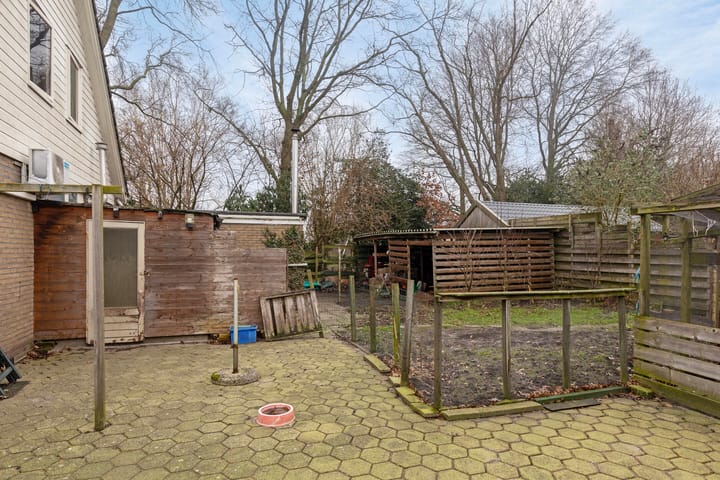 Foto 38 van Burg. Weimalaan 21