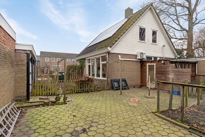 Foto 40 van Burg. Weimalaan 21