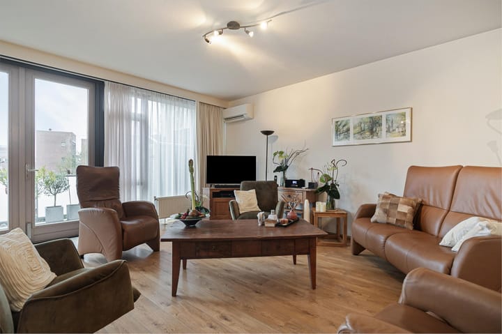 Foto 9 van Zwaanstraat 82