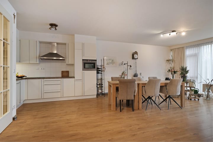 Foto 11 van Zwaanstraat 82