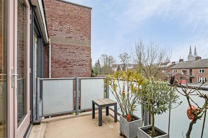 Foto 25 van Zwaanstraat 82