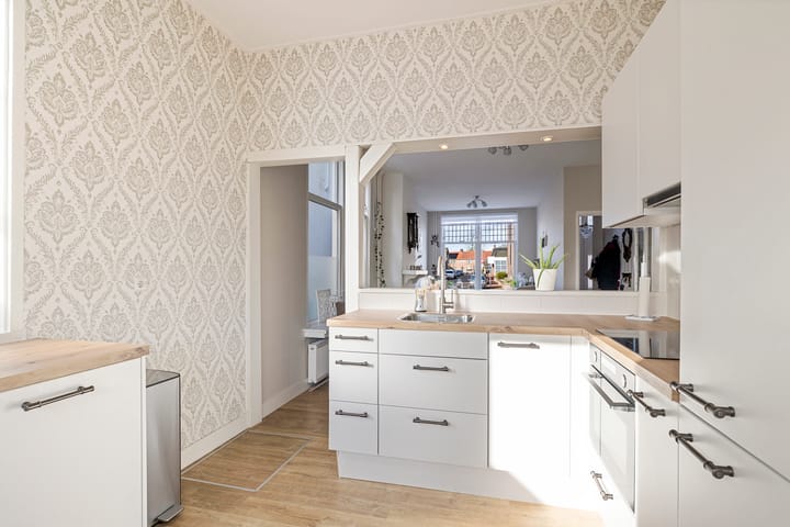 Photo 9 of van Heutszsingel 30