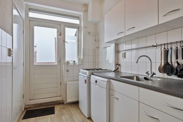 Photo 9 of Röntgenstraat 6