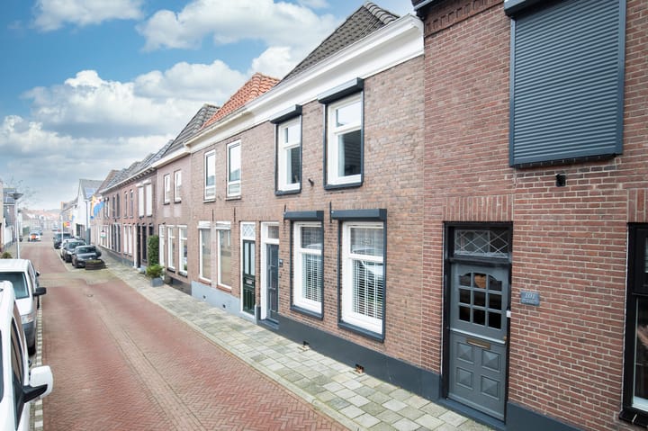 Foto 8 van Burg ten Veldestr 99