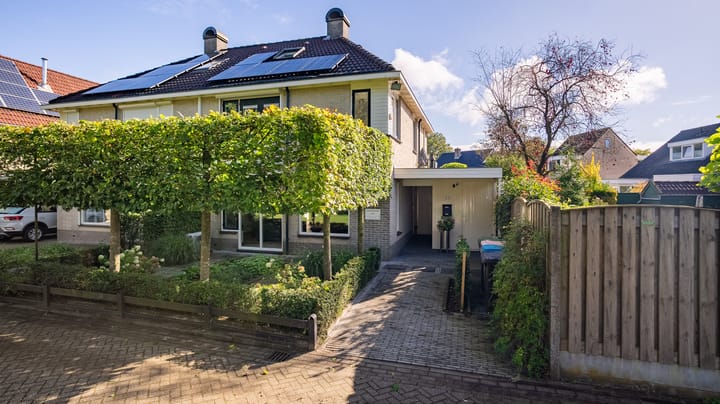 Foto 1 van De Oeverzwaluw 12