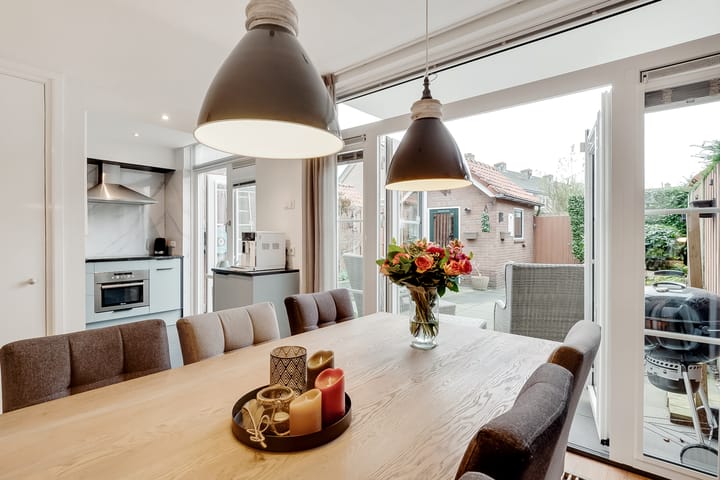 Photo 10 of Bonnikestraat 82