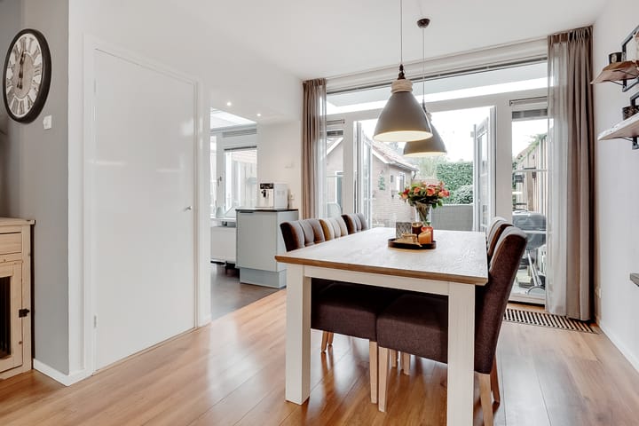 Photo 11 of Bonnikestraat 82