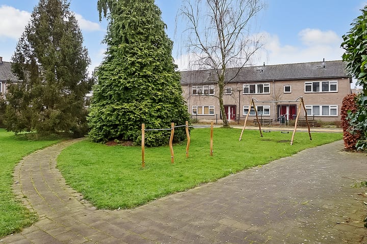 Photo 42 of Bonnikestraat 82