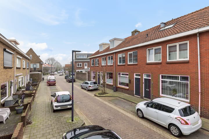 Photo 35 of L. Huismanstraat 11