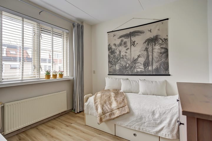 Photo 18 of Vogezenstraat 14