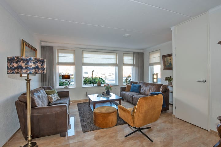 Foto 2 van Dovenetel 12