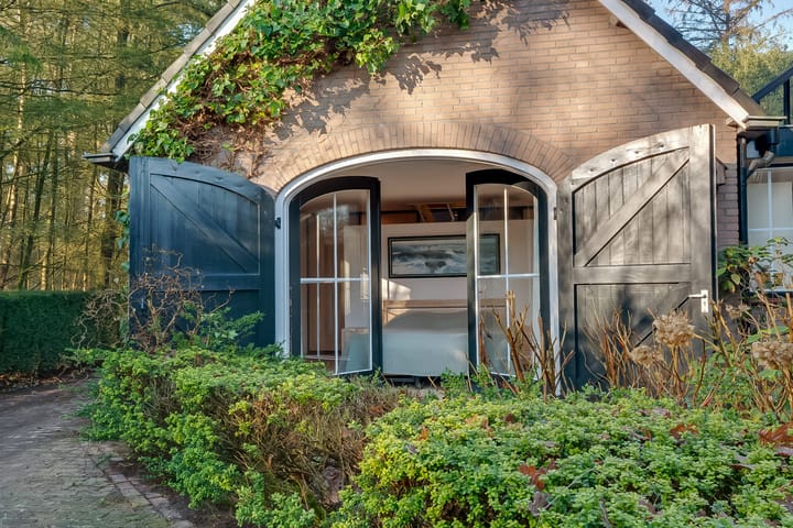 Foto 41 van Hoolweg 1