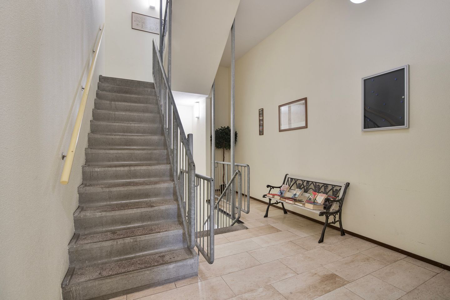 Foto 4 van Anna van Burenstraat 8-A