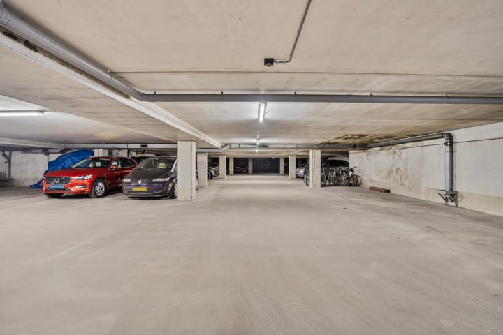 Foto 23 van Anna van Burenstraat 8-A