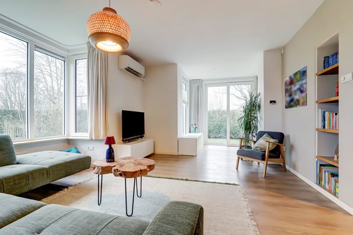 Photo 2 of Prins Bernhardstraat 24