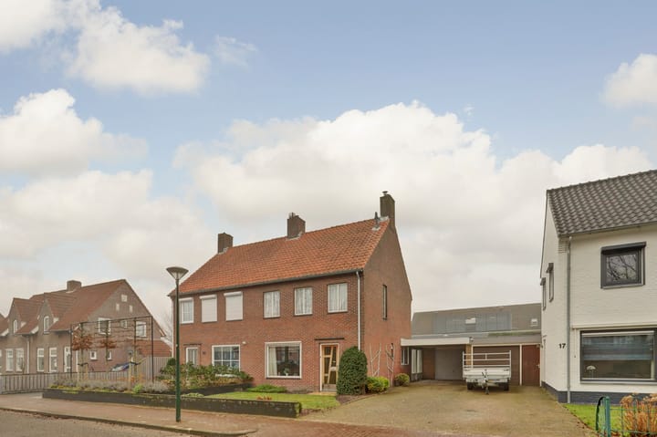 Foto 25 van Deken Cauthalsstraat 15