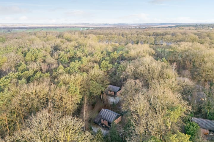 Photo 5 of Anholt 11-37