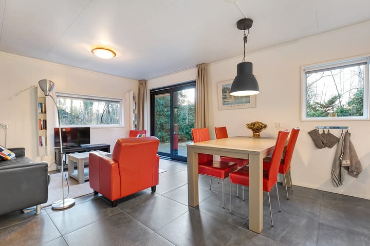 Photo 16 of Anholt 11-37