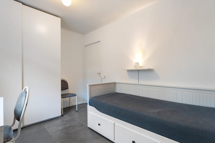 Photo 21 of Anholt 11-37