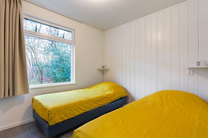 Photo 22 of Anholt 11-37