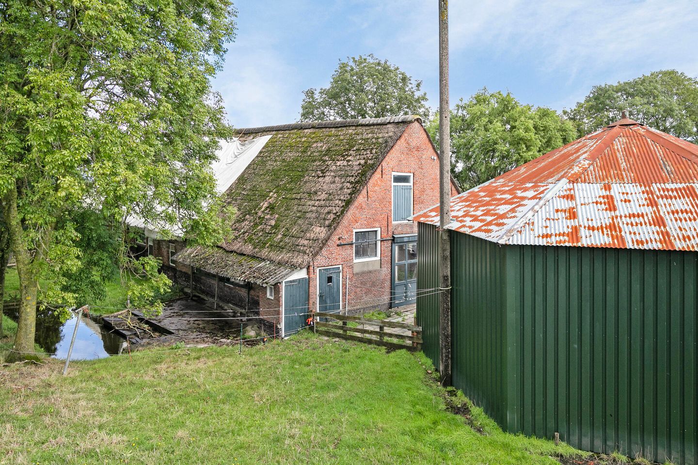 Foto 10 van Provincialeweg West 23