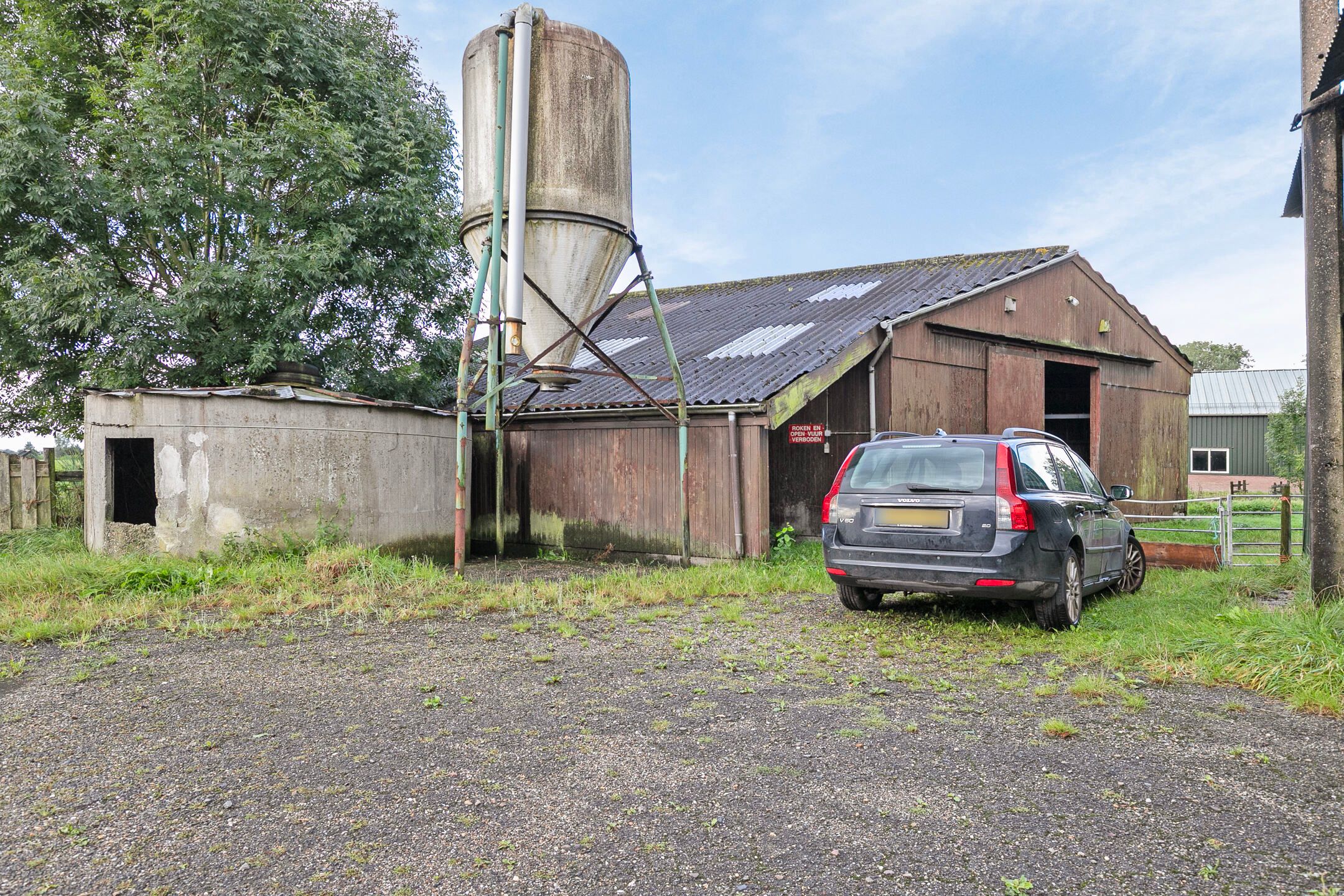 Foto 12 van Provincialeweg West 23