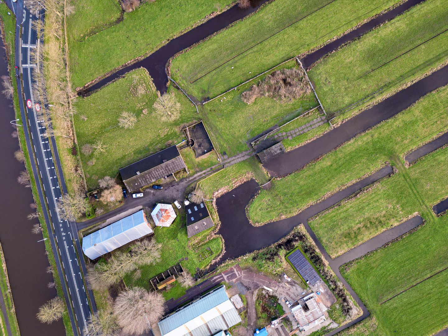 Foto 14 van Provincialeweg West 23