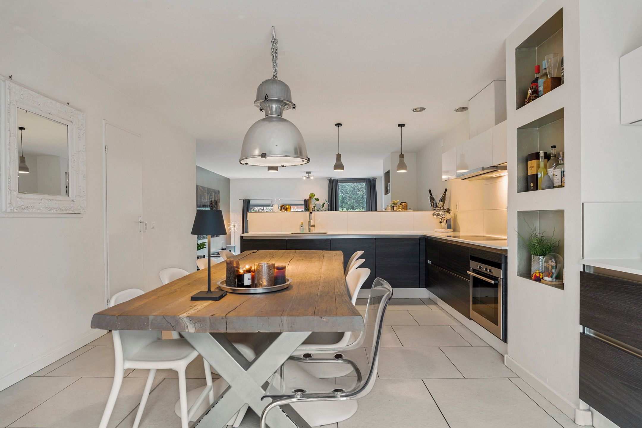 Foto 30 van Zus Braunstraat 10