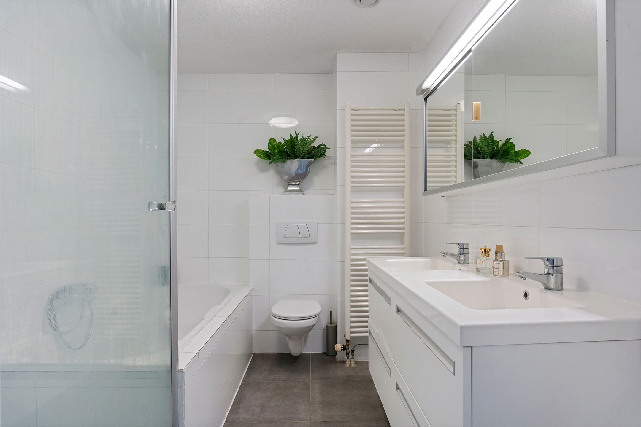 Foto 42 van Zus Braunstraat 10