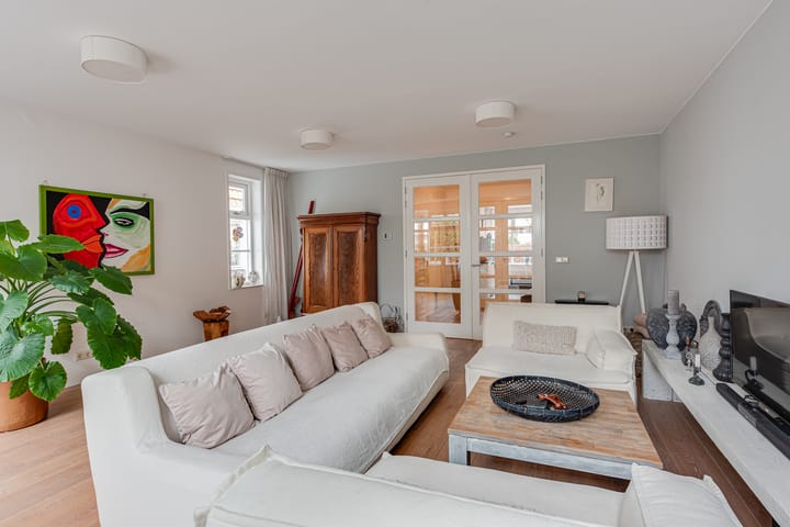 Foto 15 van Cornelis De Ruijterhof 19