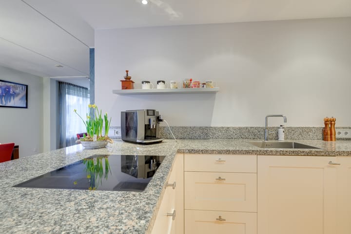 Foto 11 van Baljuw 45