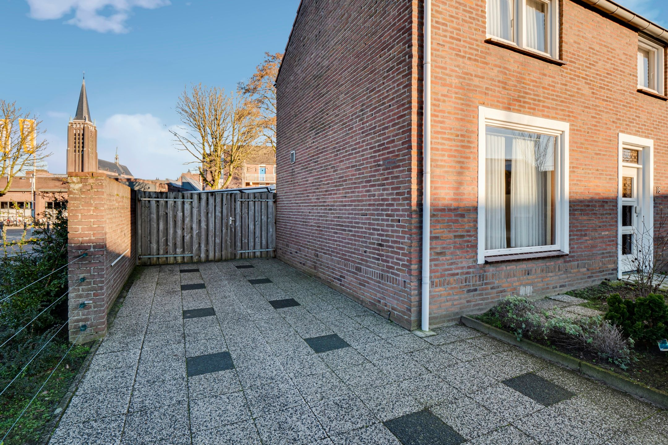 Foto 3 van Deken Thielenstraat 16